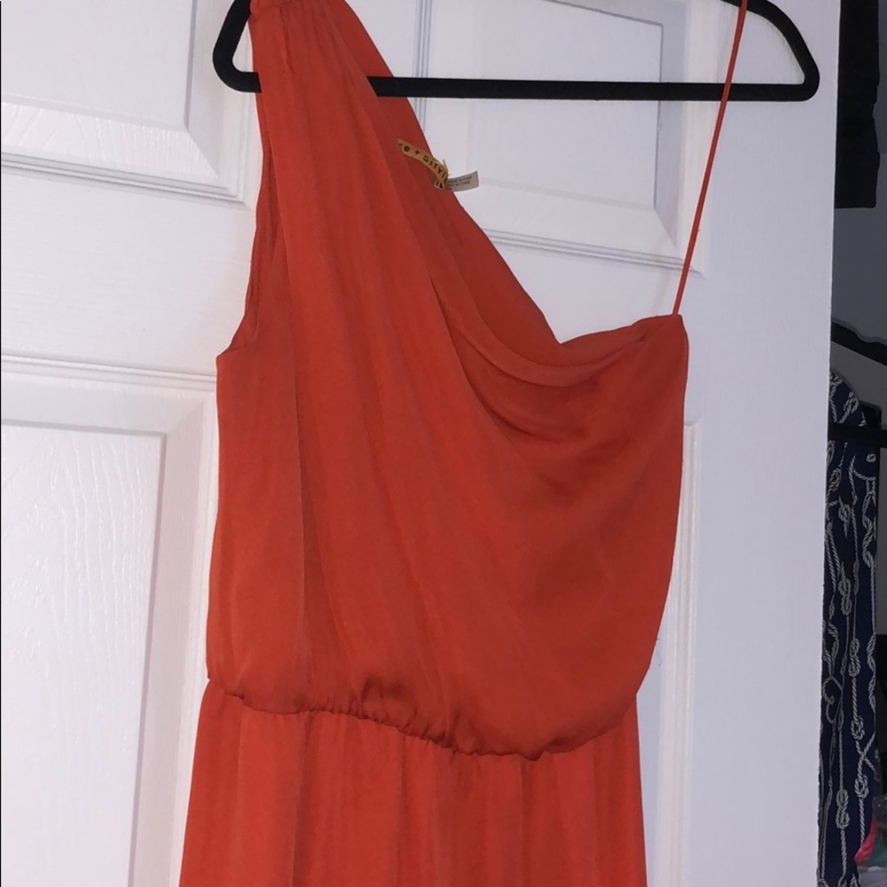 Alice + Olivia *CUTE* 🍊One shoulder Orange dress